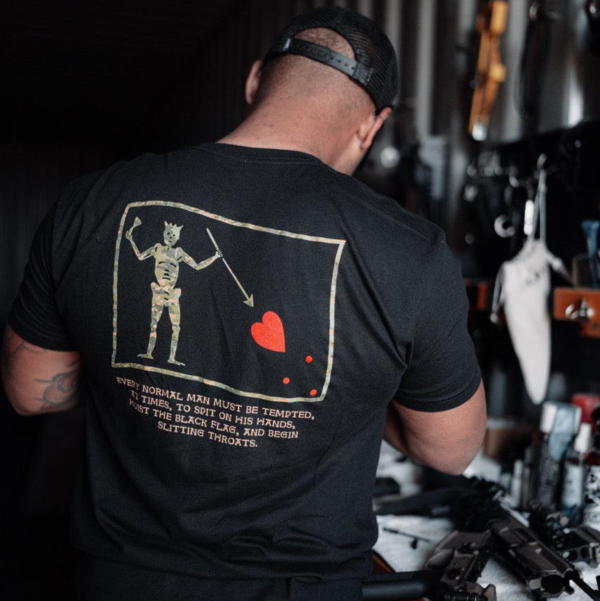 เสื้อยืดลายกราฟิกแบรนด์ Hoist  - Streetwear Brand Clothing บทวิจารณ์และราคา